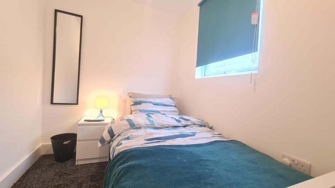 Cosy Single Room In Manor Park London Bagian luar foto
